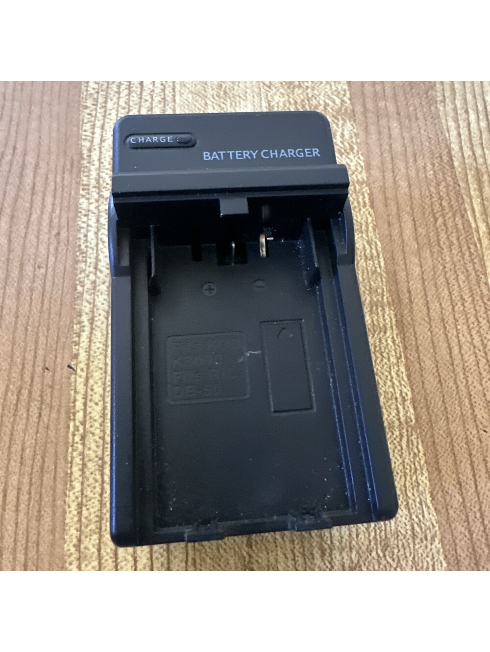 Digital Camera Battery Charger Kodak KLIC-8000 Ricoh DB-50 Untested